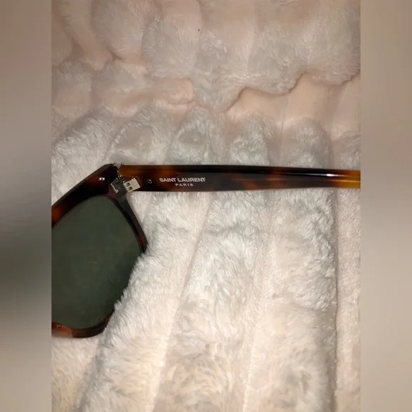 YSL Sunglasses - Picture 11 of 17